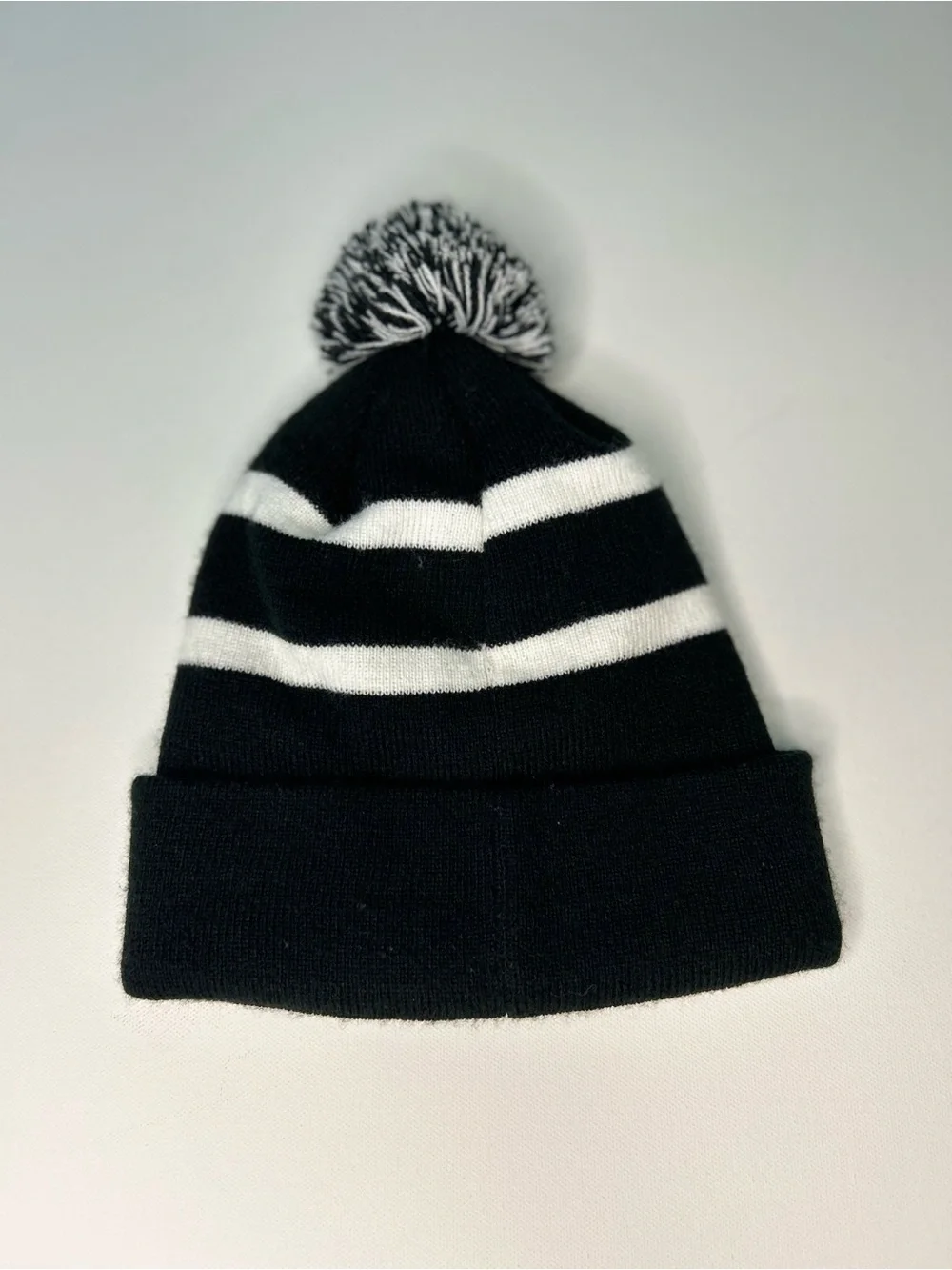 Kansas City Chiefs New Era Black White Stripe Cuff Pom Knit Beanie Hat NFL